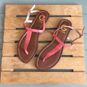 Guess coral thong sandals size 8
